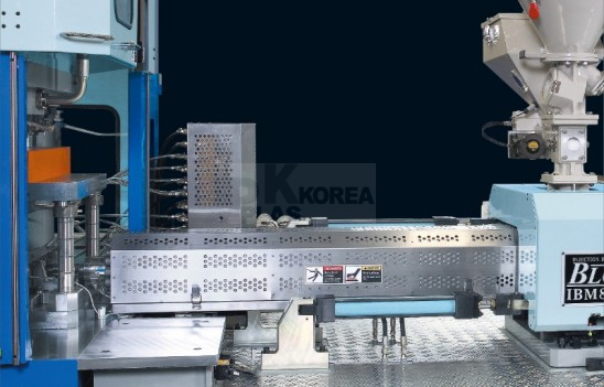Injection Blow Molding Machine